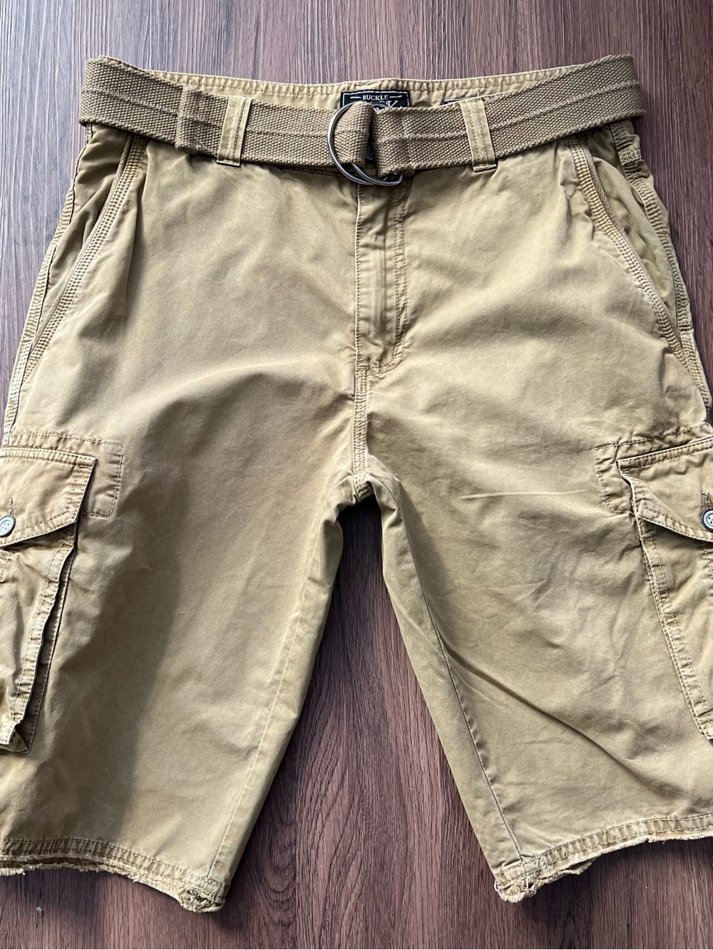 Buckle Black Label Men’s Cargo Shorts Java 31” Waist Great condition